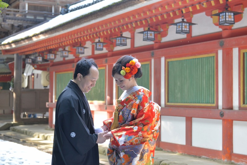 石上神宮での結婚式・姉妹揃っての和装の準備も絵になり、家族だけで過ごすアットホームな結婚式14.2.16_c0324376_2051353.jpg