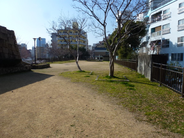 花隈城跡（花隈公園）　on　2014-1-29_b0118987_11311088.jpg