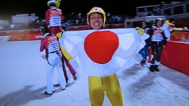 やりました!!ソチオリンピック葛西紀明選手銀メダルの快挙、ソチの空に輝く銀の星葛西紀明選手おめでとう_d0181492_9261717.jpg