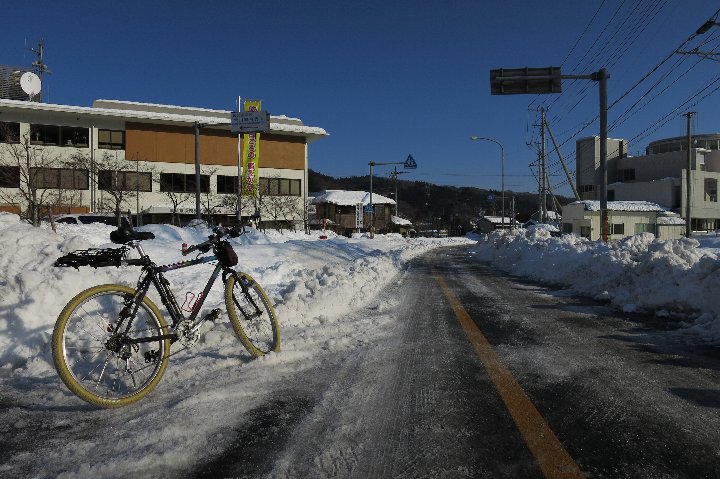 雪上の自転車ツーキニスト_a0268412_23293794.jpg