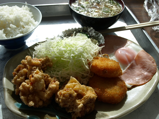 まるいち食堂 その3_d0153062_8364924.jpg