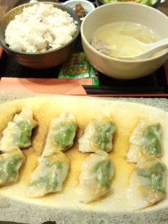 大手町 赤坂ちびすけの一口しそ餃子_f0112873_23144515.jpg