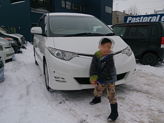 ★エスティマ待望のお納車となりました!!★(白石店)_c0161601_1949866.jpg