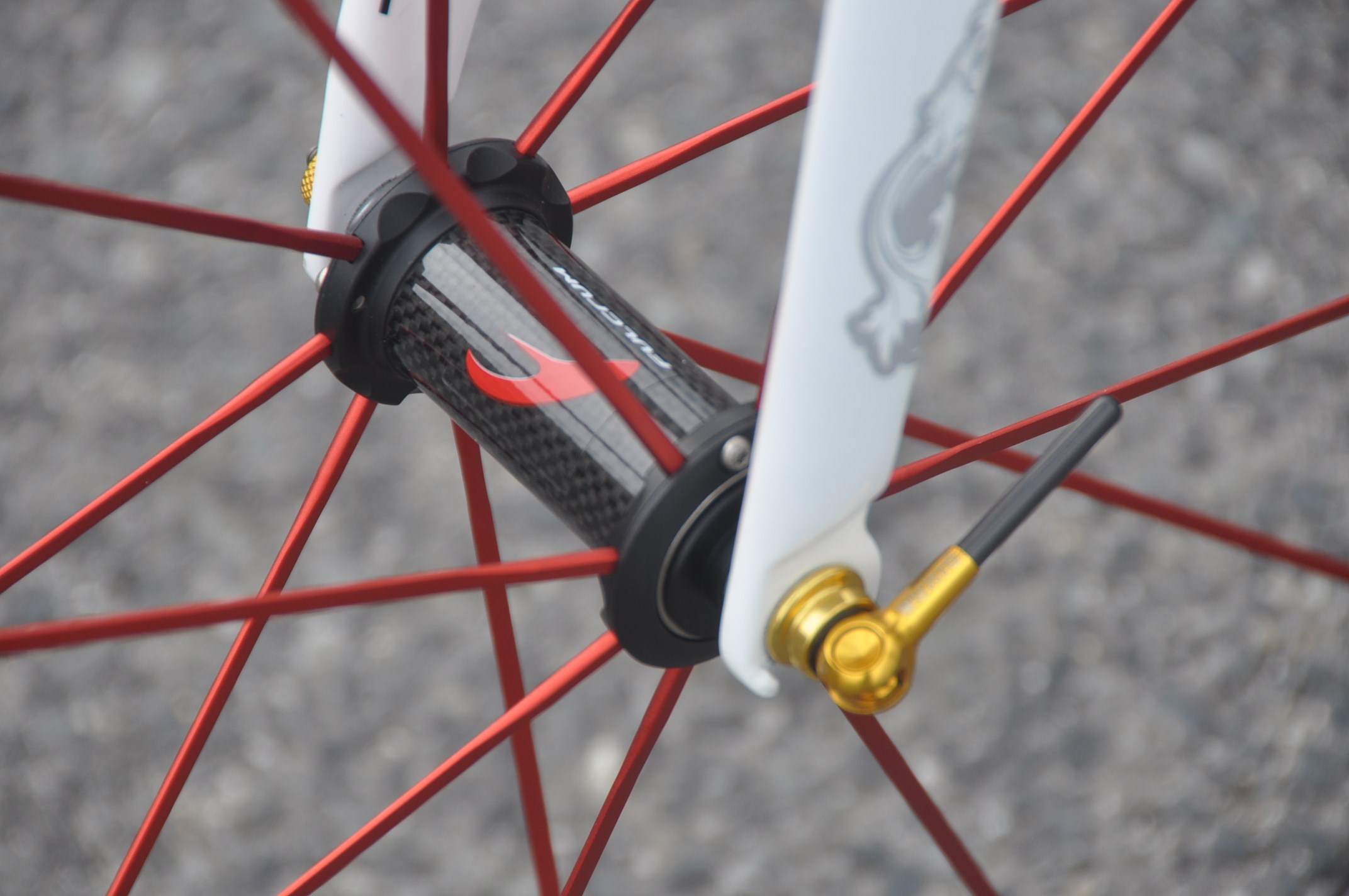 TREK 　MADONE6 　プロジェクトワン仕様_b0246207_08301829.jpg