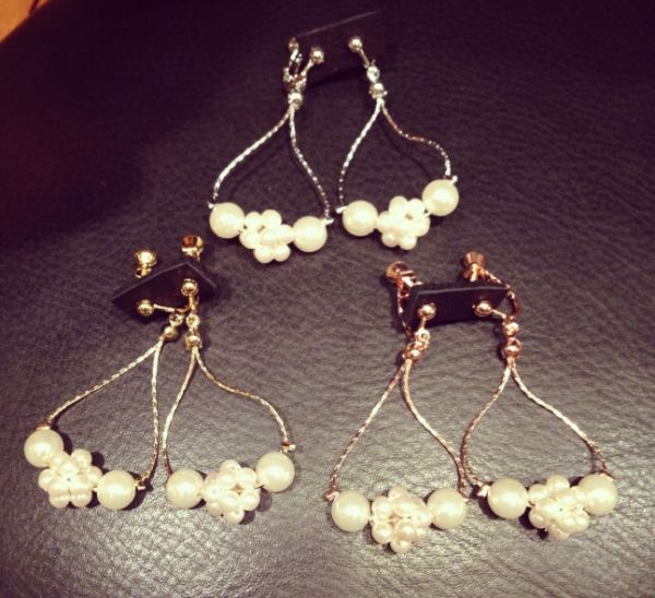 パールのイヤリング、いろいろ入荷!!★原宿店★_a0096367_1911029.jpg