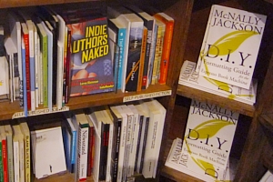 NYで自費出版するならMcNally Jacksonのエスプレッソ・ブックマシーンはいかがでしょう?_b0007805_22124515.jpg