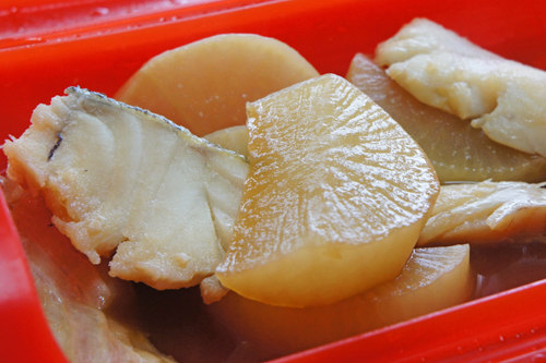 鱈と大根の蒸し煮_c0103827_1538050.jpg