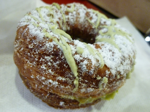 Regal Bakery(リーガル・ベーカリー)チャイナタウン店_c0152767_0261070.jpg