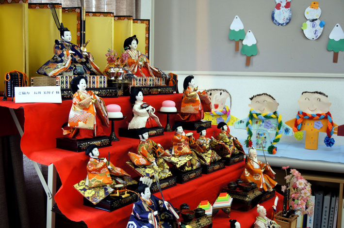 榊原各所展示のお雛さま_b0145296_9371684.jpg