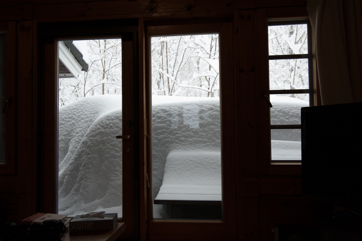 2/15 山梨県下記録的大雪、まさかここまで降るとは_c0137403_16192598.jpg