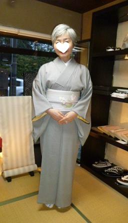 江戸小紋に桜草の染め帯のお客様・春色小物入荷。_f0181251_13381622.jpg
