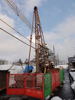 パーカッション工法の消雪井戸工事_a0084753_1004452.jpg