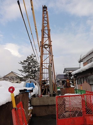 パーカッション工法の消雪井戸工事_a0084753_1005339.jpg
