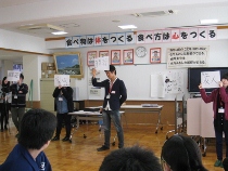 新潟市立中野小屋中学校においてワークショップ『事実はいつもひとつじゃない!』を実施しました。_c0167632_1054559.jpg