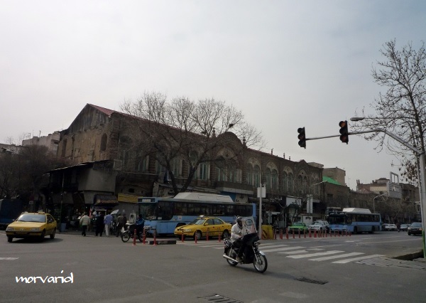 バハレスターン駅から　باغ سپسالار（バーゲ　セパサラ）　Ⅰ_b0203787_019836.jpg