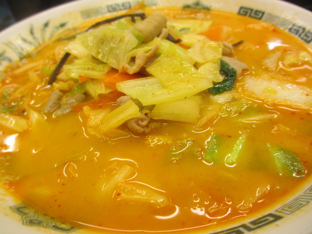 もつ野菜ラーメン@日高屋_c0212604_0583822.jpg