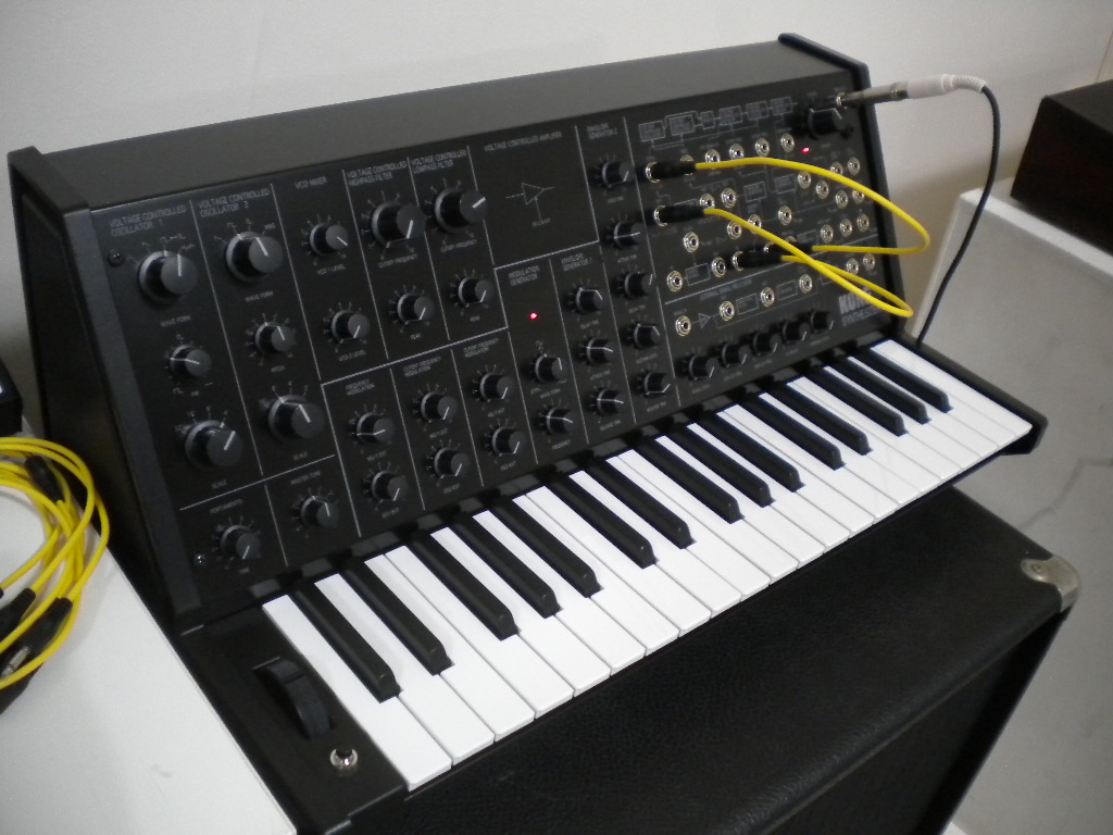 KORG MS-20 mini アナログシンセサイザー 6c4e0a9eb7170d020f79eb21a126ff
