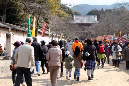 醍醐寺 餅上げ_e0048413_20142438.jpg