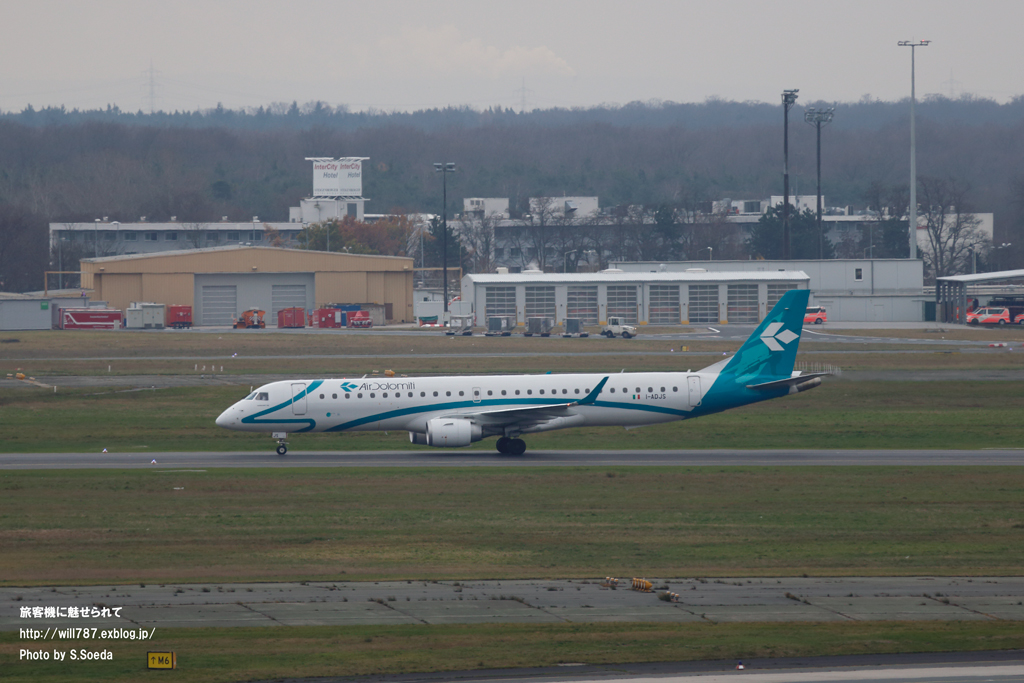 エア・ドロミティ (Air Dolomiti)_d0242350_17232015.jpg