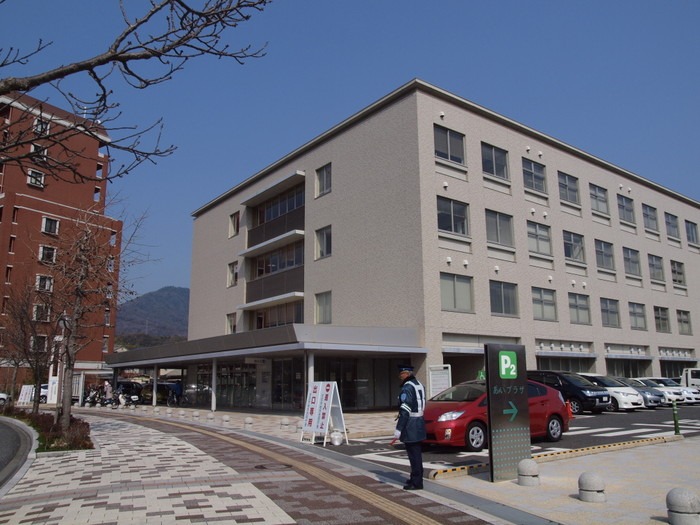 廿日市市合同庁舎_c0116915_23185771.jpg