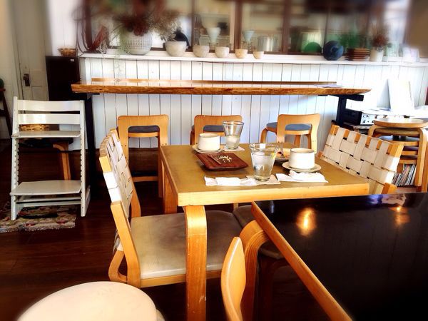 カフェ シロイロ_e0292546_025753.jpg