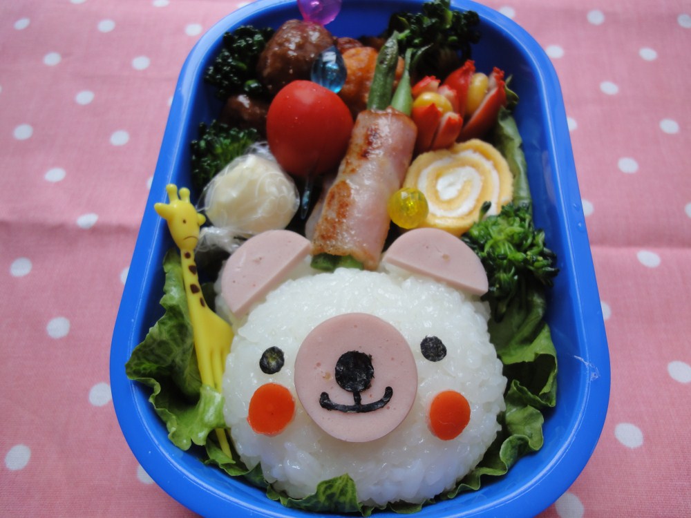 キャラ弁＊白くまのお弁当☆　～年少さん春の親子遠足～_f0285497_13551852.jpg