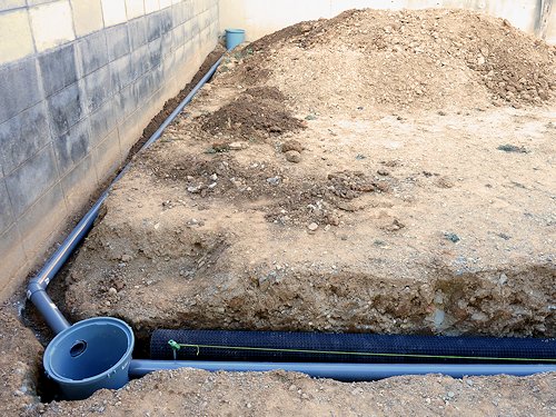 庭の水はけ対策 2 雨水枡の設置 透水管の埋設 Ar75ts 庭の水はけ対策 2 雨水枡の設置 透水管の埋設 Ar75ts