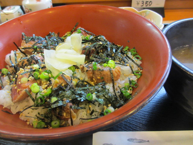 まぐろほほ肉の炙り丼@ゆう(多摩)_c0212604_2334345.jpg