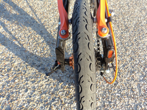 16インチ 自転車 タイヤ交換 値段