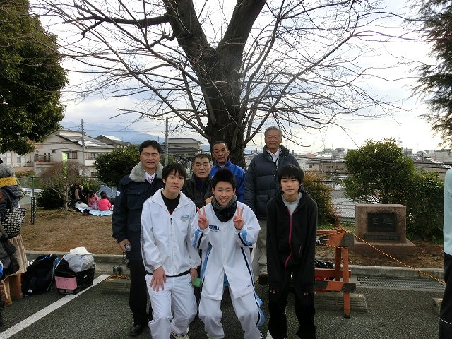 富士山の日に駆け抜けた「今泉駅伝」_f0141310_7101038.jpg