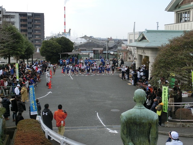 富士山の日に駆け抜けた「今泉駅伝」_f0141310_7101984.jpg