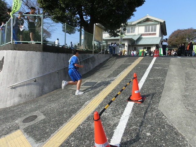 富士山の日に駆け抜けた「今泉駅伝」_f0141310_7121958.jpg