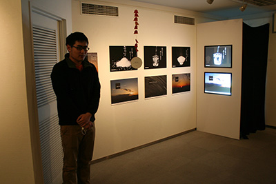 首都大学東京「グラフィックデザインスタジオ2014展」開催中です。_f0171840_14153250.jpg