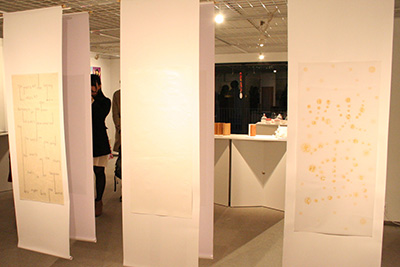 首都大学東京「グラフィックデザインスタジオ2014展」開催中です。_f0171840_14164933.jpg