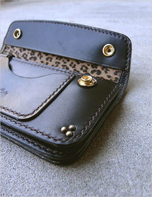 Trucker\'s Wallet (Concho・Studs・fur kustom)_e0166142_0522977.jpg