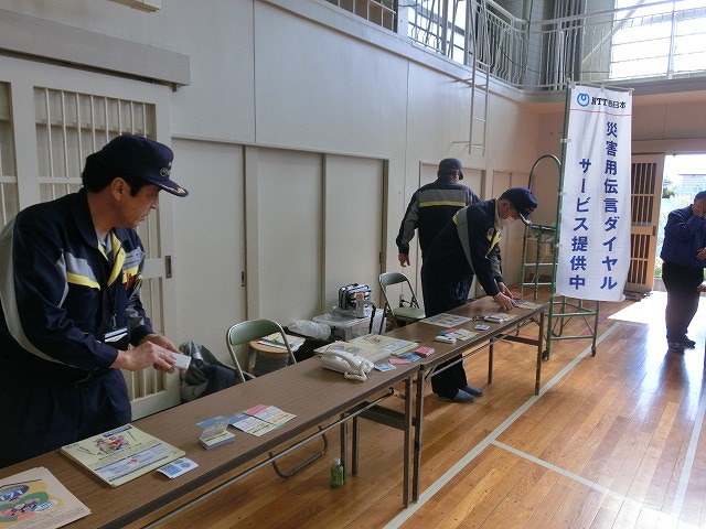 いろいろな考え方が参考になる 富士南地区避難所開設・運営訓練_f0141310_793039.jpg
