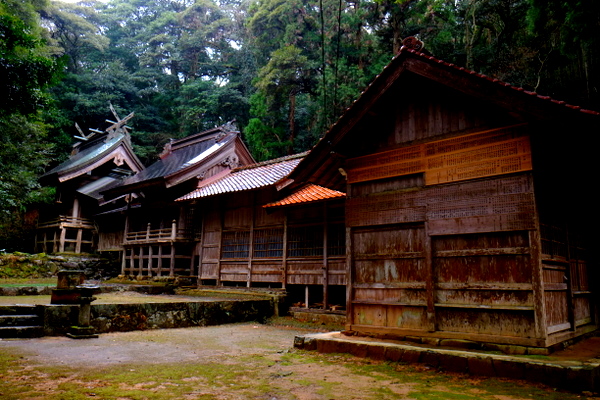 「島根・有福温泉から カレー屋たく、カフェ桜Co.、多鳩神社」_a0000029_185493.jpg