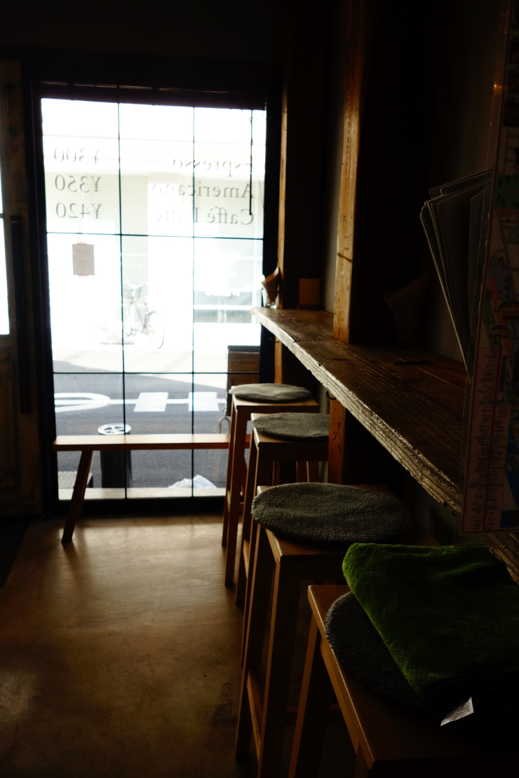 イディルさんのカーゴ新型デビュー & FEBRUARY CAFE 台東区雷門/カフェ~浅草をぶらぶら その1_a0287336_21443814.jpg