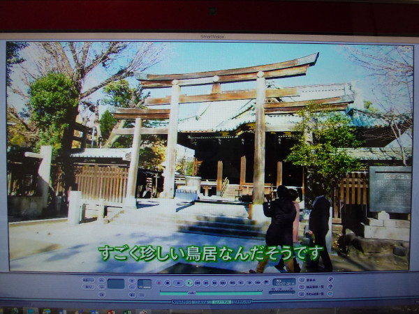 東京スカイツリーが2つ見えるスポット　牛嶋神社（牛島神社）_b0118987_06320015.jpg