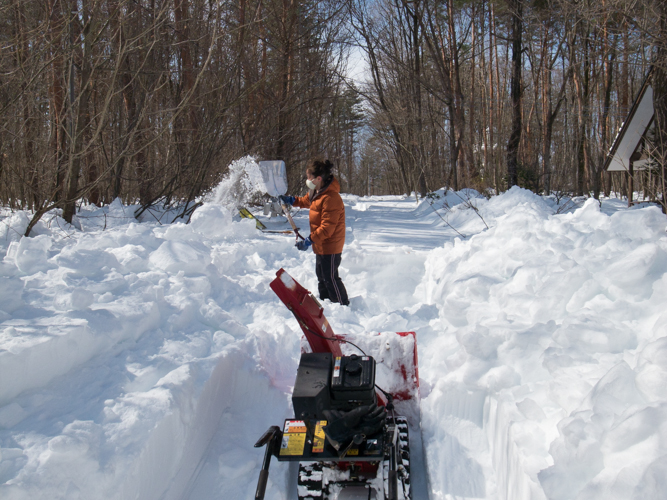 記録的大雪から9日目、自力でやっと車を出す_c0137403_21501931.jpg