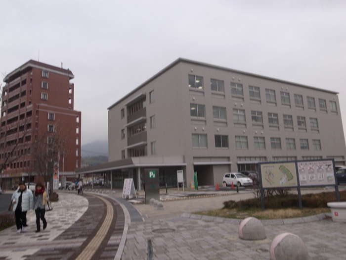 廿日市市合同庁舎_c0116915_2251426.jpg