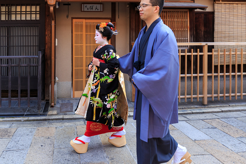 福嶋・紫乃さんお見世出し(祇園甲部)_f0155048_23415329.jpg