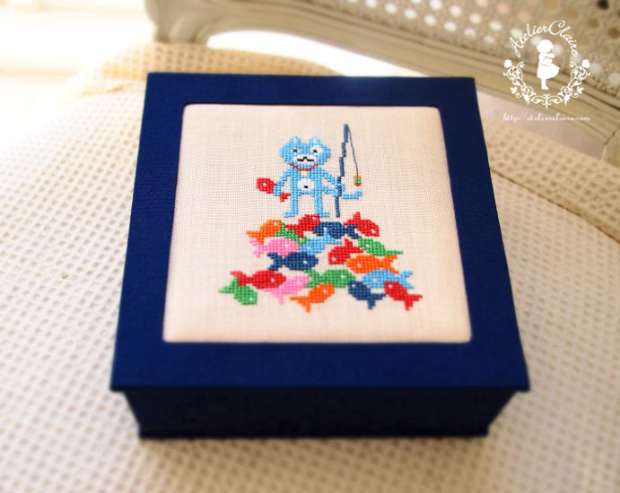 刺繍をカルトナージュに_a0157409_15354667.jpg