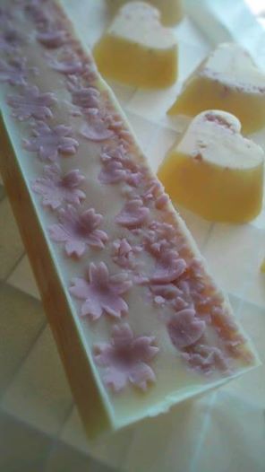 明日のおやつと桜のsoap_c0327101_20045721.jpg