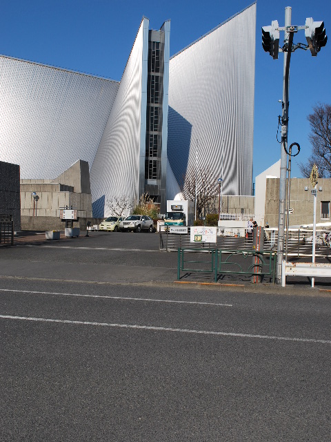 東京カテドラル聖マリア大聖堂・ルルドの洞窟(明治モダン建築探訪番外編)_f0142606_17275561.jpg