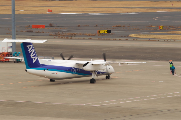 取り敢えず飛行機の写真でも・・・_a0219140_13310885.jpg