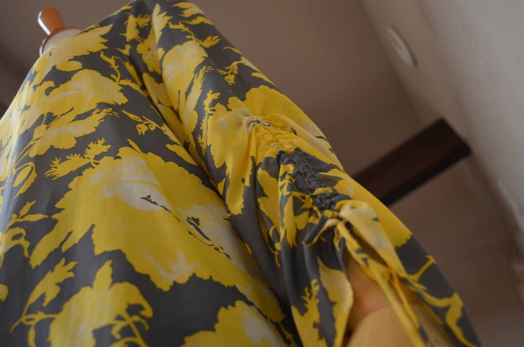 ”2014春～フラワープリントで大人の綺麗めカジュアルStyleを。。。”_d0153941_16294084.jpg