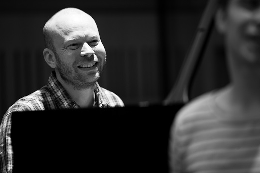 Christian Wallumrød Ensemble 来日ツアー_e0081206_1252593.jpg