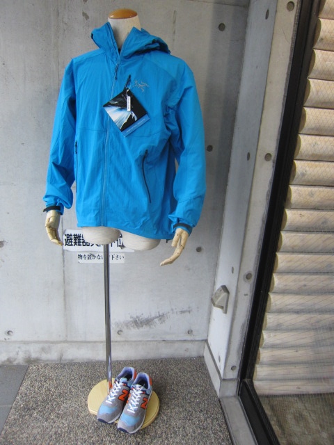 春のARK\'TERYX ・・・ Gamma SL Hybrid JACKET！★！_d0152280_1822324.jpg