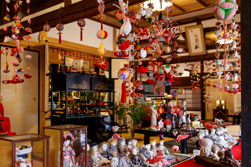 法住寺の梅と吊るし雛_f0155048_21422872.jpg